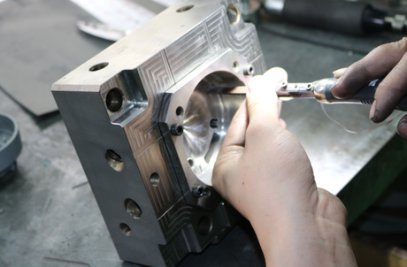 injection mold.png
